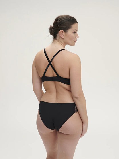 Escale Wireless Triangle Bralette