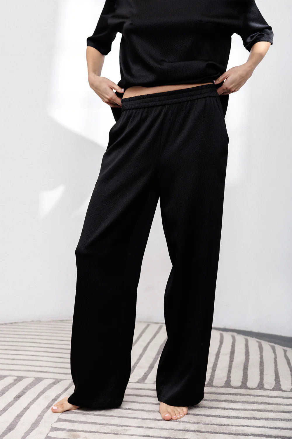 Bubble Silk Relaxed Pants